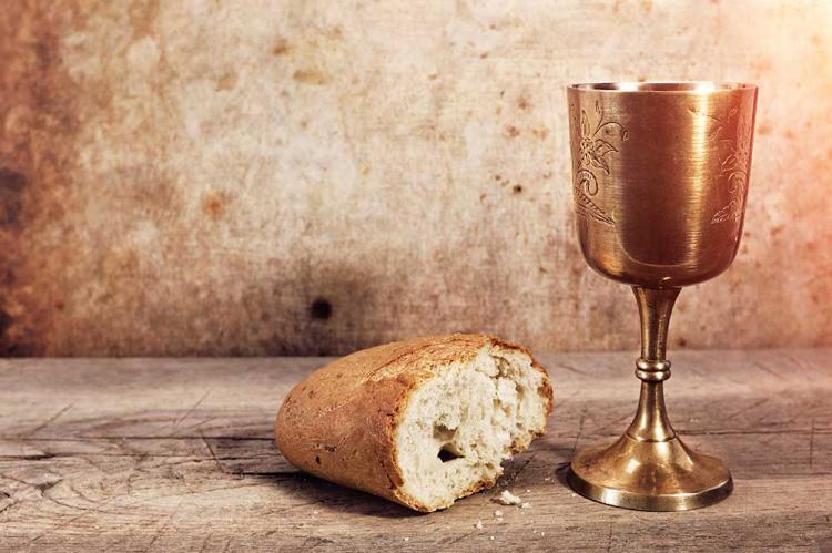 Eucharist: What is it? And how to fall in love with her?