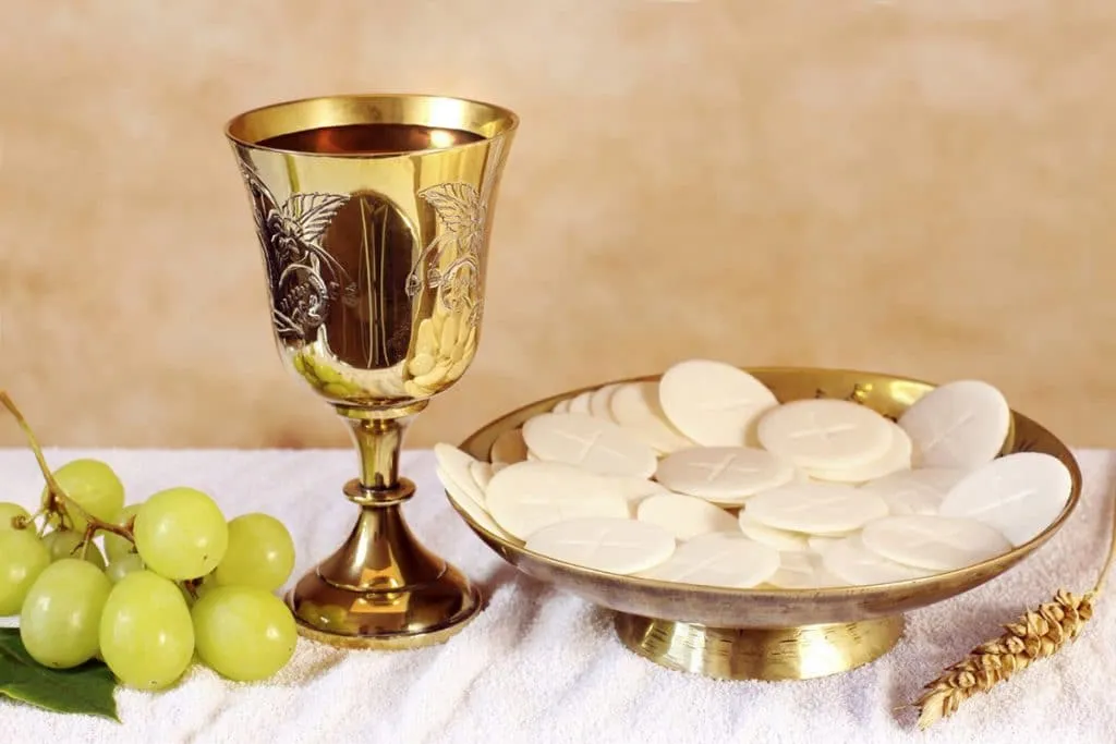 How to Make the Offering of Bread at Mass?